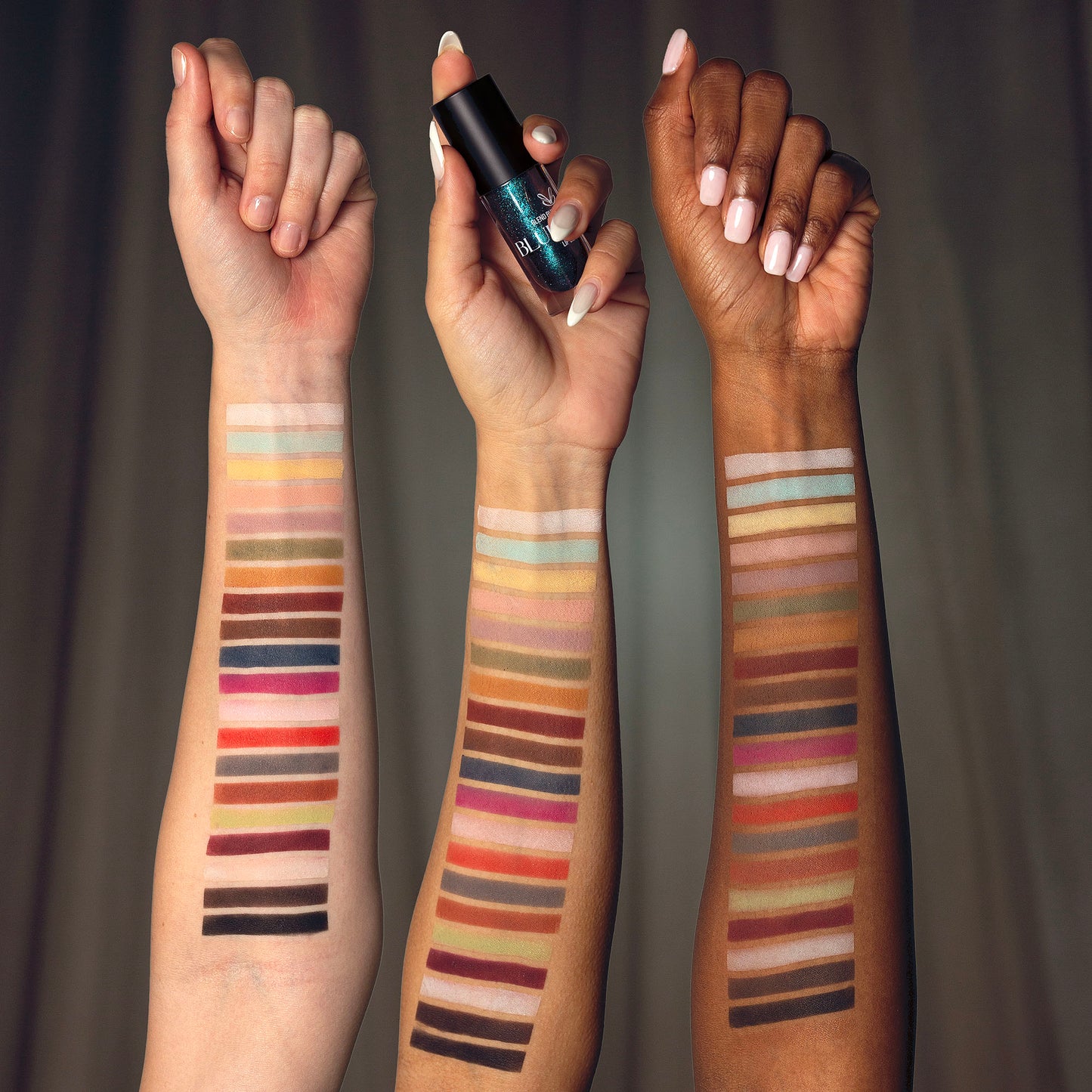 MEI PANG X BLEND BUNNY ROTTEN PALETTE